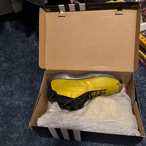 Adidas Crazy 1 Kobe Sunshine. Size 10 men. Lightly used in box